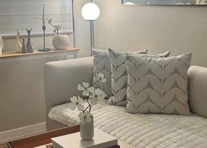 Himmel Scandi 62 Nest Apartment Manila